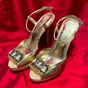 Gorgeous Vince Camuto heels, like new, only worn once.